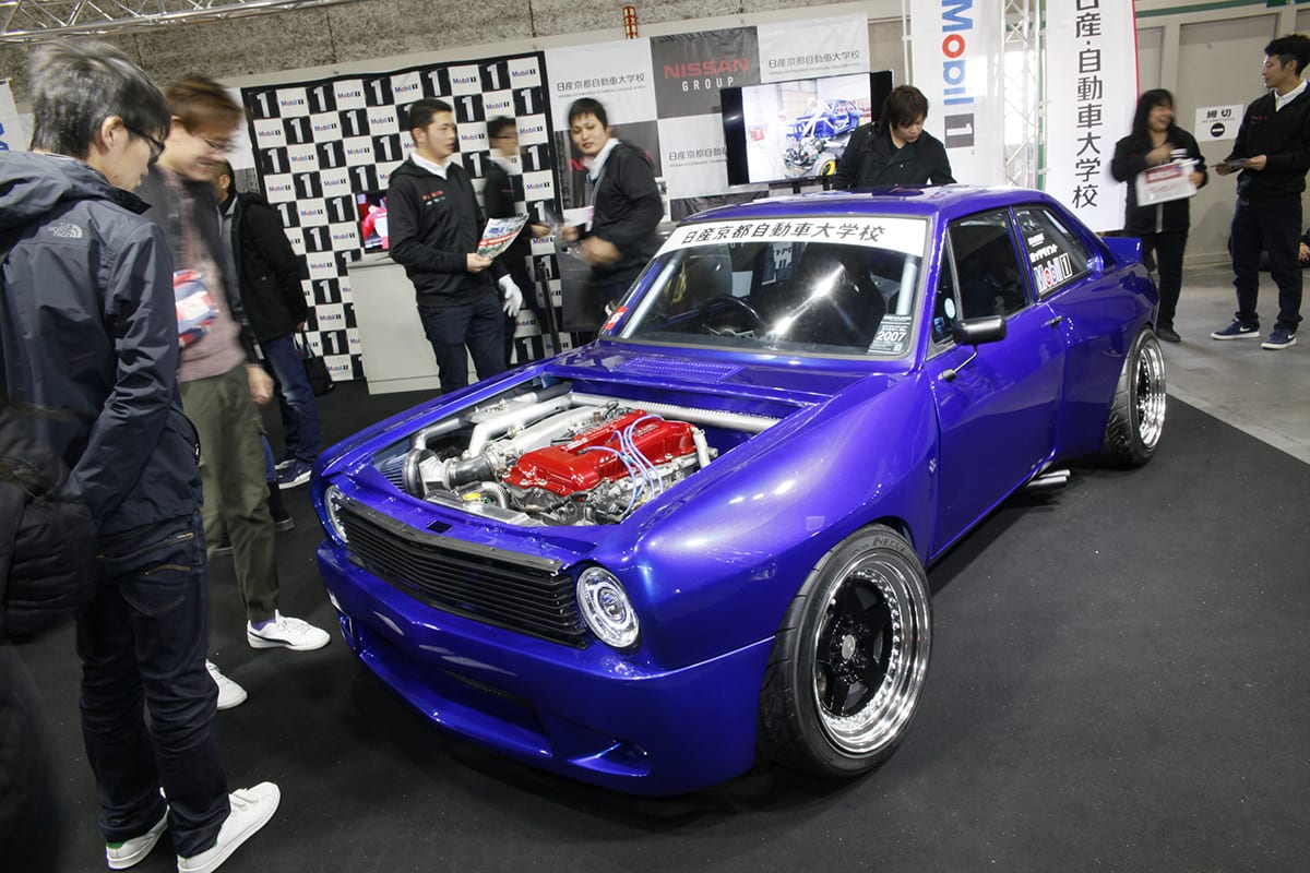 日産京都自動車大学校が新旧ベースの近未来コンセプトを展示 大阪オートメッセ18 Auto Messe Web カスタム アウトドア 福祉車両 モータースポーツなどのカーライフ情報が満載