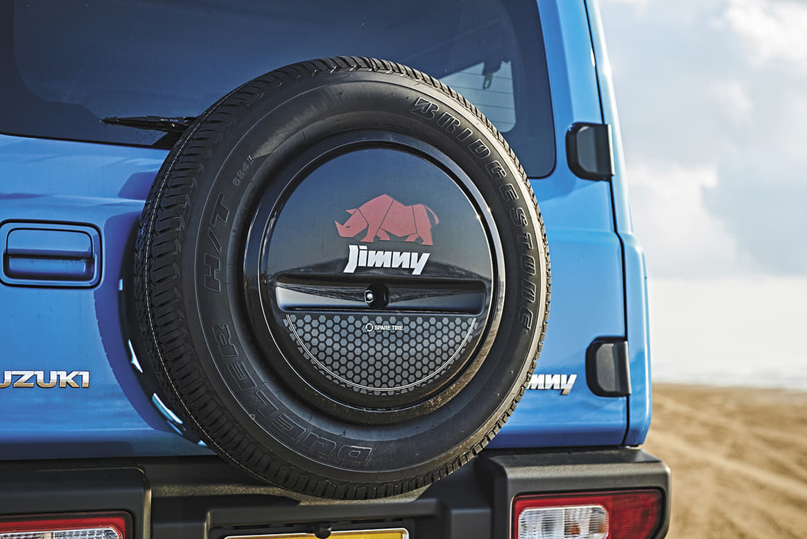 誕生日/お祝い 新型 ジムニー JB64W JB23W スペアタイヤカバー 16インチ 175 80R16 デザインM 