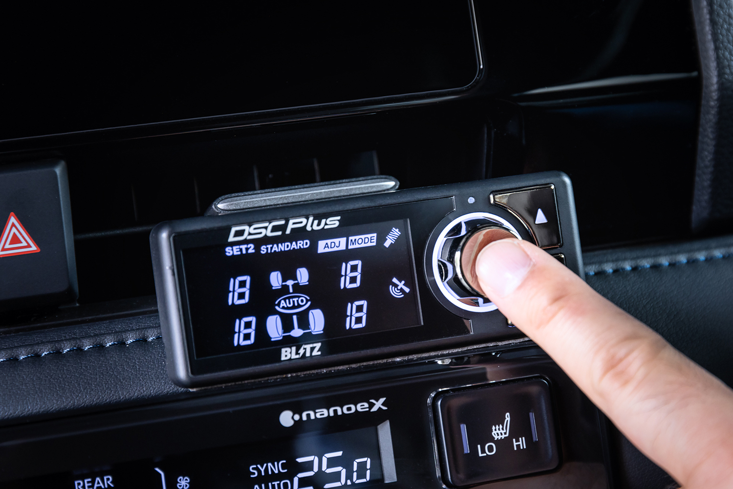 BLITZ(ブリッツ)DSC Four 減衰調整コントローラー 車高調 - カーオーディオ
