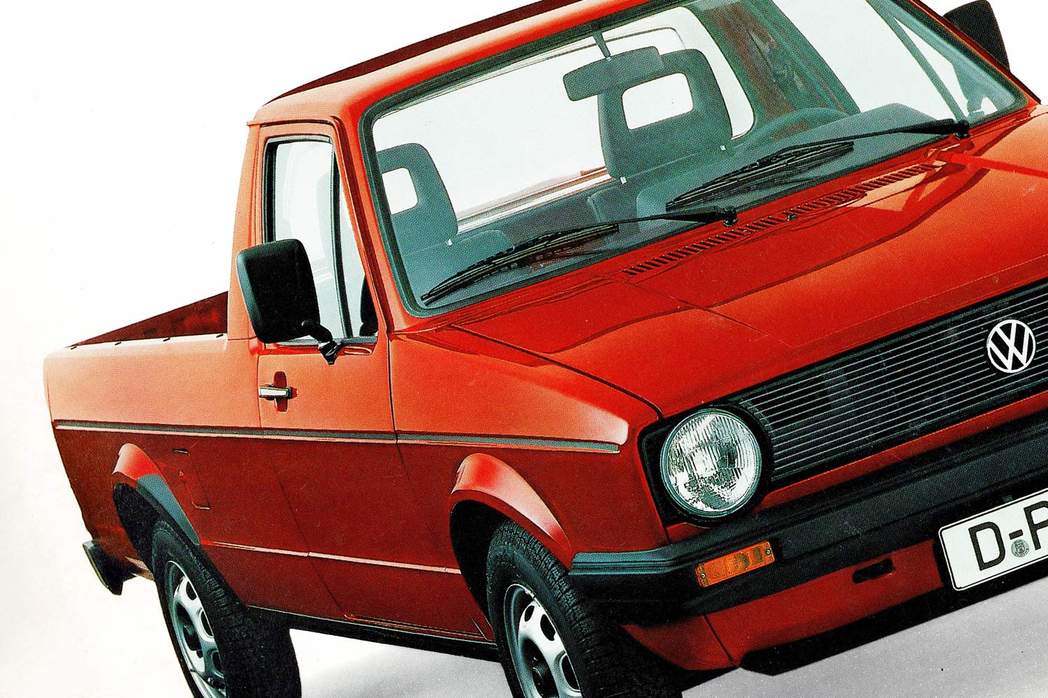 VW「ゴルフ」のピックアップトラックは「キャディ」だった！ キャンピングカーからゴミ収集車まで多彩なバリエーションがありました | AUTO  MESSE WEB（オートメッセウェブ） 〜クルマを文化する 〜