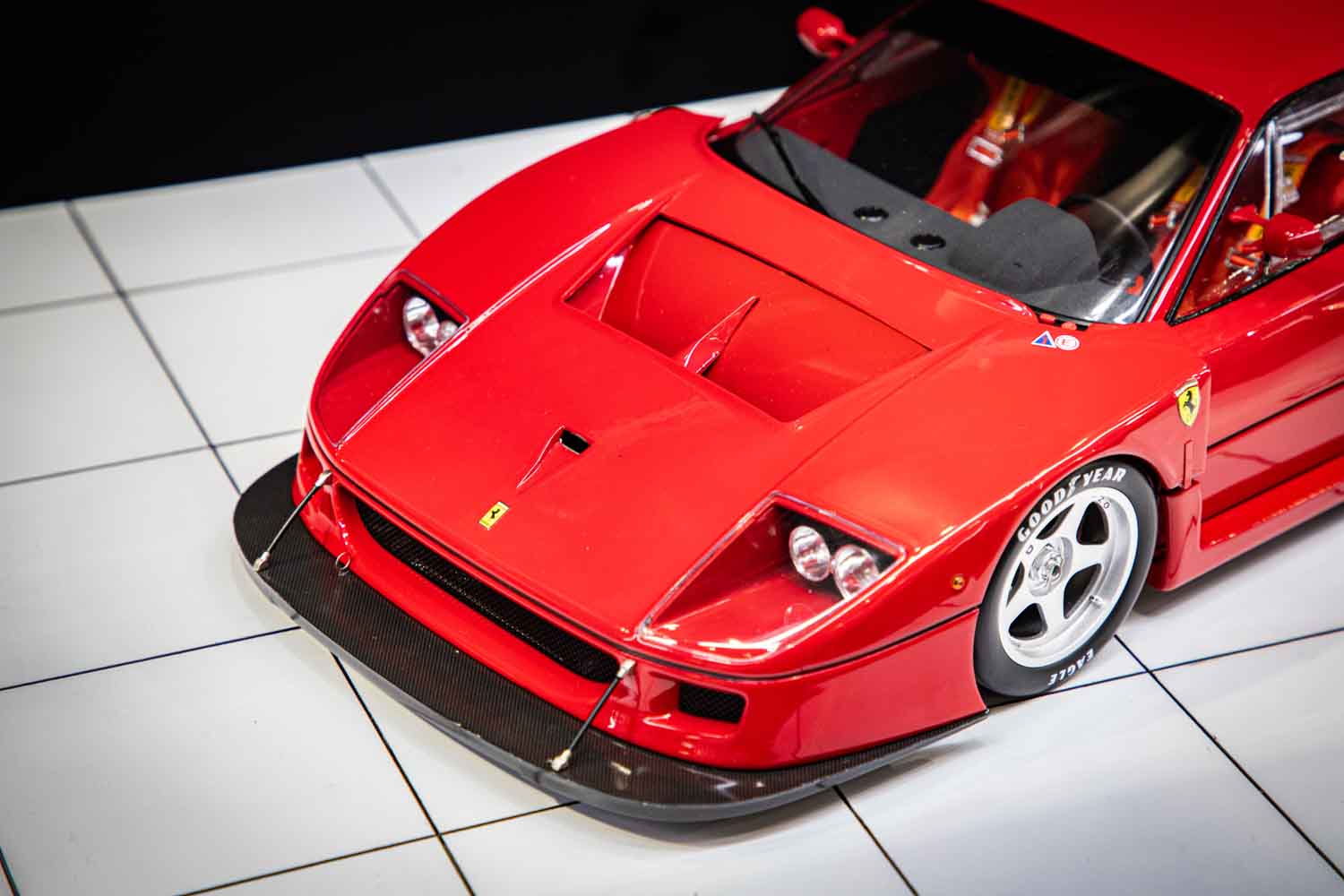 14万3000円のフェラーリ「F40」も登場！ 全日本模型ホビーショーの「京