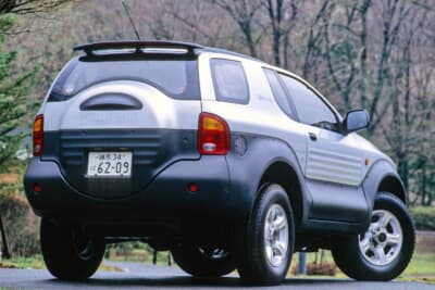 いすゞ ビークロス：1997年3月に発表され4月から販売がスタートした