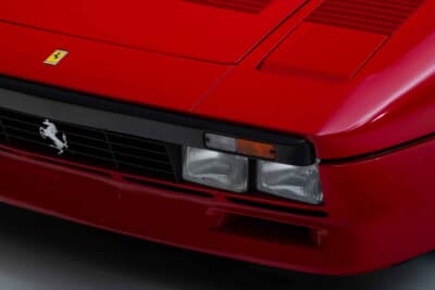 388万2500ドル（邦貨換算約6億2700万円）で落札されたフェラーリ「288GTO」（C）Courtesy of RM Sotheby's