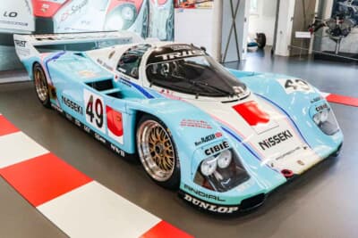 ポルシェ962C：日本石油のスポンサードを得てル・マン24時間に2度参戦したトラスト・チームのポルシェ962C。1990年にはジョージ・フーシェらのドライブで13位完走を果たしている。やはりオートバウの収蔵車だ