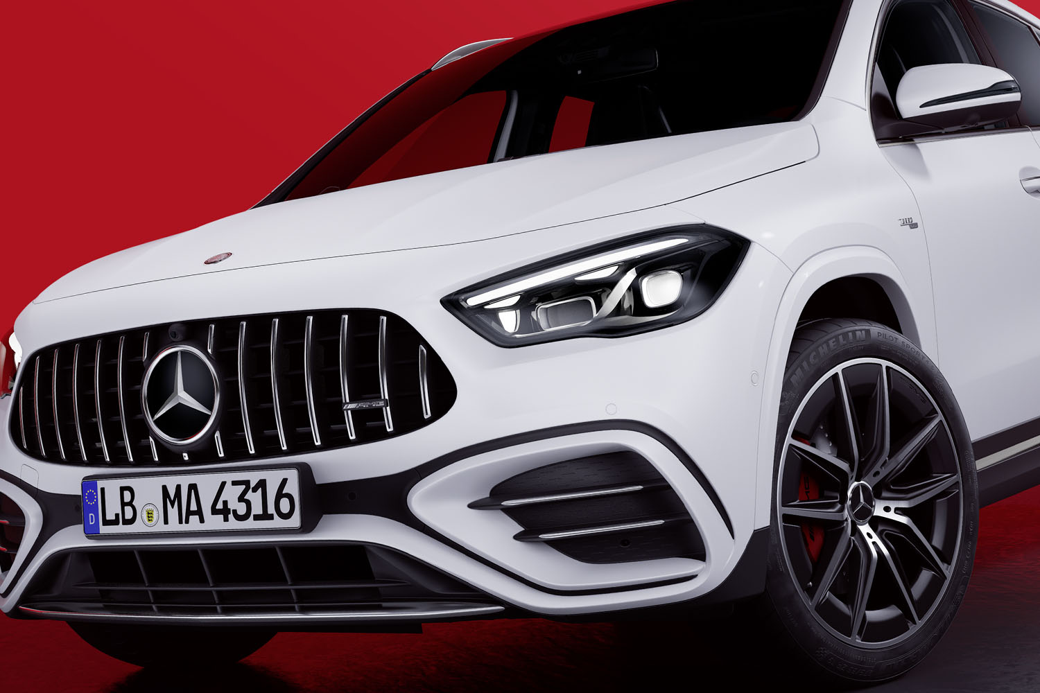 メルセデス・ベンツのコンパクトSUV「AMGモデル」も電動化！ 「メルセデスAMG GLA35 4MATIC」「メルセデスAMG GLB35