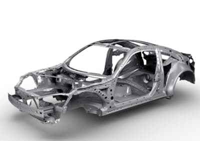 超高張力鋼板を採用したことで車両は1200㎏台という軽量化と高剛性を実現している